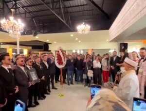 Damadın Arkadaşlarından Renkli Gelenek: Mezartaşı ile Düğün Sürprizi
