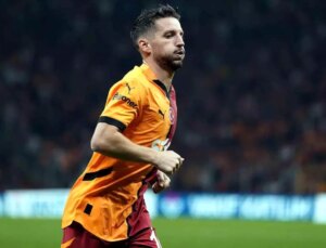 Dries Mertens, Beşiktaş derbisinde 100. maçına çıkacak