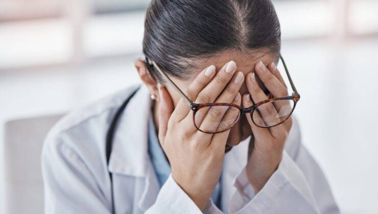 Yoksulluk sınırının altında kalan emekli hekim maaşı