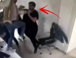 Ameliyatın ertelendiğini duyunca doktorun üzerine uçtu