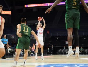 Bahçeşehir Koleji, Yalovaspor Basketbol’u Son Dakikada Geçti