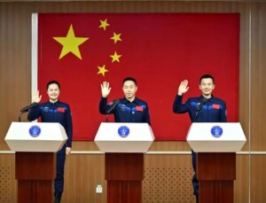 Çin, Shenzhou-19 Uzay Uçuşu İçin Mürettebatı Açıkladı
