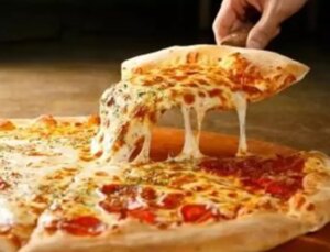Fıstık alerjisi olan 14 yaşındaki kız, ailesi ile pizza yedikten sonra hayatını kaybetti