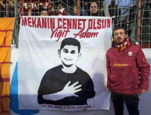 Galatasaray Taraftarından Yiğit Kurt’a Anma