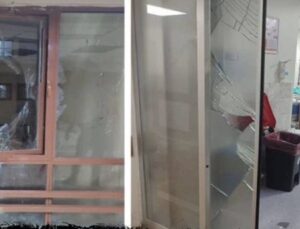 Hastanede Yoğun Bakımın Camları Kırıldı