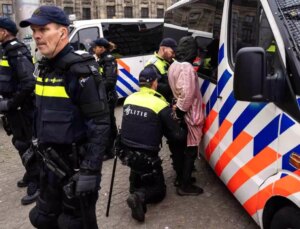 Hollanda’da İsrailli Futbol Taraftarları ile Filistin Destekçileri Arasında Olaylar Çıktı
