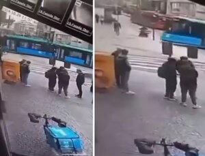 Raylardan çıkan tramvay Apple mağazasına daldı: 4 yaralı