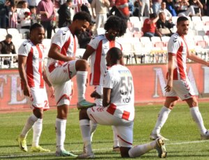 Sivasspor, Rizespor’u 2-1 Mağlup Etti