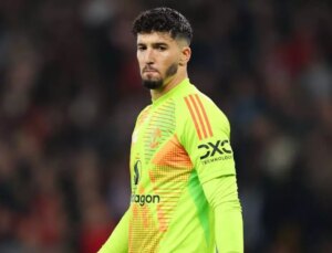 Altay Bayındır, Fenerbahçe’nin ezeli rakibine gidiyor