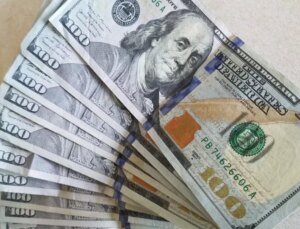 Amerikan doları Türk lirası karşısında geçen haftanın zirvesini geride bırakarak yeni rekor kırdı