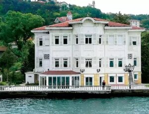 Boğaz’ın simge yalısı satılıyor! Değeri dudak uçuklattı