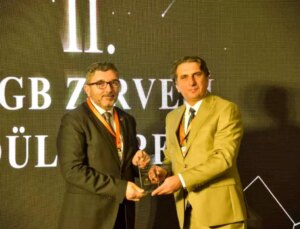 BŞEÜ, II. ETGB Zirvesi’nde Yeşil Proje Ödülünü Kazandı