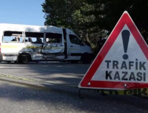 Bursa’da işçi servisi kaza yaptı, 20 kişi yaralandı