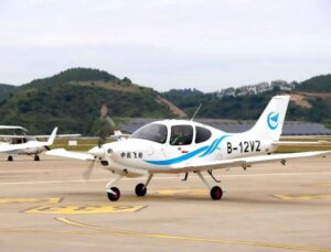 Çin’in AG100 Eğitim Uçağı Ticari Uçuşlarına Başladı
