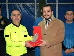Eczane Sarf Takımı, Tatvan Devlet Hastanesi Geleneksel Futbol Turnuvası’nda Şampiyon Oldu