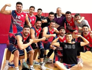 Erciyes Üniversitesi Basketbol Takımları Yenilgisiz Şampiyon Oldu
