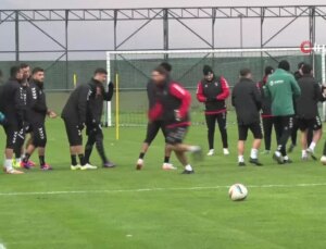 Ertuğrul Sağlam: ‘Kocaelispor ile şampiyon olmadan ayrılmayacağım’