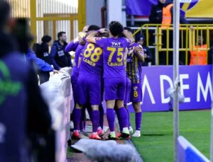 Eyüpspor, Samsunspor’u 3-0 Farkla Geçti