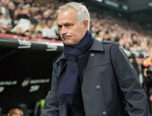 Jose Mourinho, Beşiktaş mağlubiyeti sonrası Avrupa’nın diline düştü