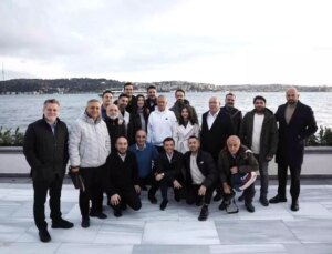 Jose Mourinho: “Derbi şampiyonluk yolunda belirleyici olmayacak”
