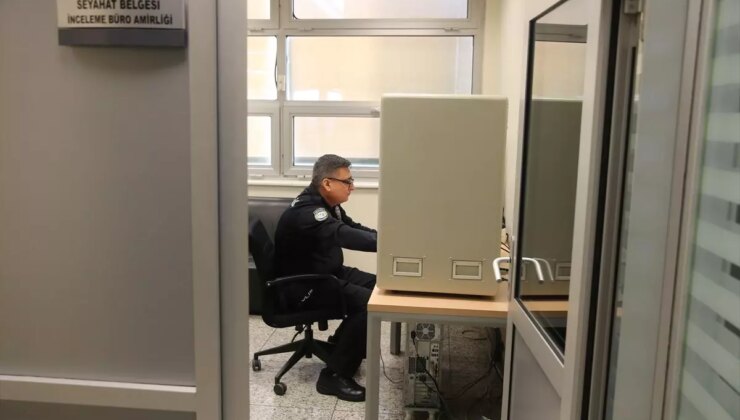 Kapıkule Sınır Kapısında Sahte Belgeler TÜBİTAK Cihazıyla Tespit Ediliyor