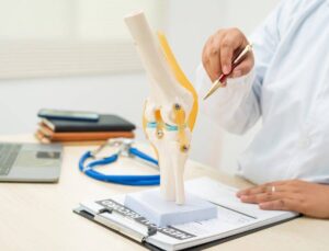 Kemik Erimesi (Osteoporoz) Belirtileri Nelerdir?