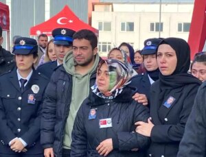 Kocaeli’de Kalp Yetmezliği Nedeniyle Hayatını Kaybeden Polis Memuruna Tören Düzenlendi