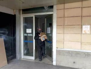 Kocaeli’deki AVM’den Kuryelere Asansör Yasağı Tepkisi