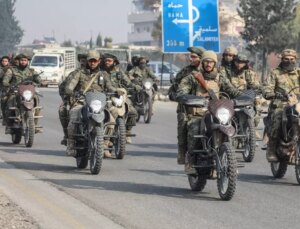 Muhalifler, Şam öncesi son kale olan Humus kent merkezine ulaştı