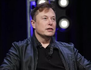 Serveti 400 milyar doları aşan Elon Musk tarihe geçti