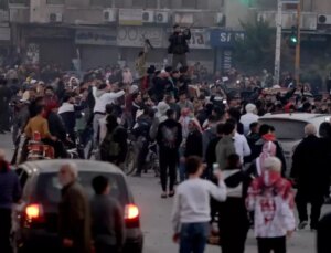 Suriye’de muhaliflerin ilerleyişi sürüyor! Şam öncesi son kale olan Humus kentine 5 kilometre kaldı