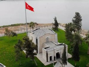 Türkiye’nin sınırına taşınan Süleyman Şah Türbesi’nin akıbeti belli oldu