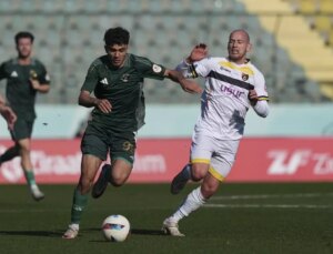 Uğur Okulları İstanbulspor, Esenler Erokspor’u 2-1 Yenerek Gruplara Kaldı