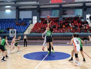 Unigen Düzce Atletik, Eveloğ Daçka’yı 60-57 Yenerek Kazandı