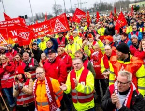 Volkswagen’de 10 bin işçi greve gitti