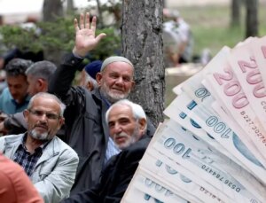 AK Parti kulisleri hareketli: En düşük emekli aylığı 14 bin 200 liraya yükseltilecek