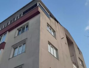 Büyükçekmece’de Çatıdan Düşen Adam Hayatını Kaybetti