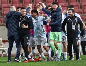 Herkes bu futbolcuyu konuşuyor: 16 yaşında Süper Lig tarihine geçti