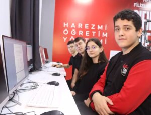 Kocaeli’deki Lise Öğrencileri Robotik Alanında Başarılar Elde Ediyor