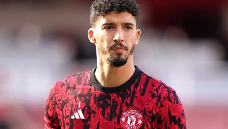 Manchester United Altay Bayındır’ın biletini kesti