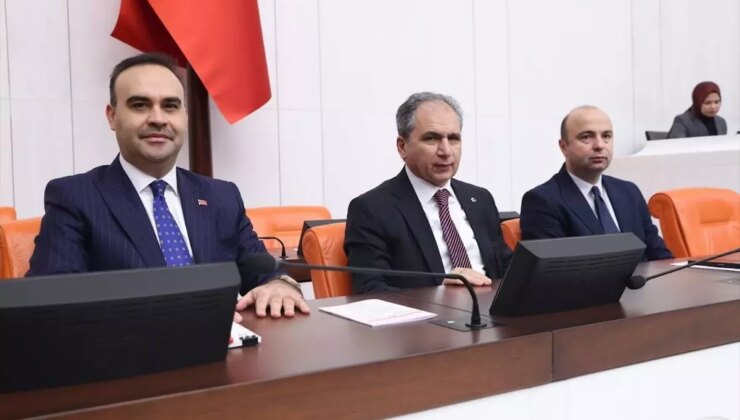 TBMM Genel Kurulunda 2025 yılı bütçesinin maddeleri görüşülüyor