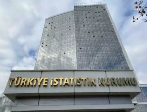 Tüik: Sanayi ve Hizmet Sektörlerinde Faaliyet Gösteren 3 Milyon 713 Bin Girişim Kobi Sınıfına Girdi