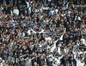 5 yıldır takım çalıştırmayan antrenör Beşiktaş’ın başına geçiyor