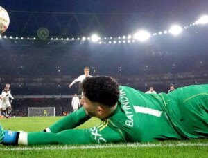 Altay Bayındır, Manchester United’da Kahraman Olmayı Başardı
