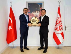 Antalyaspor’da Devir Teslim Töreni Gerçekleşti