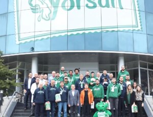 Bursaspor Yörsan Takımı, Ömer Matlı Akademi ve Yörsan Fabrikasını Ziyaret Etti