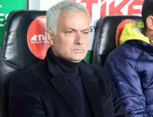 Fenerbahçe, Konyaspor Karşısında Altı Değişiklikle Saha Çıkıyor