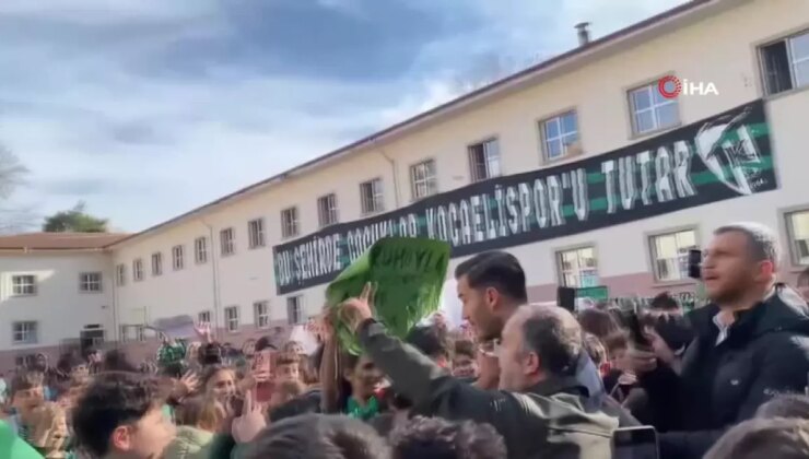 Kocaelispor’un Golcüsü Oğulcan Çağlayan Okullarda Coşkuyla Karşılandı