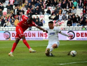 Sivasspor ve Alanyaspor Beraberlikle Ayrıldı