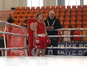 Büyük Kadınlar Türkiye Boks Şampiyonası Darıca’da Başladı
